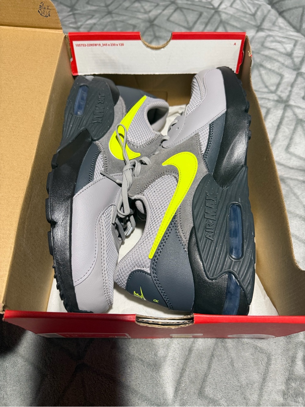 Nike Air Max Excee Men’s Sneakers — New in Box